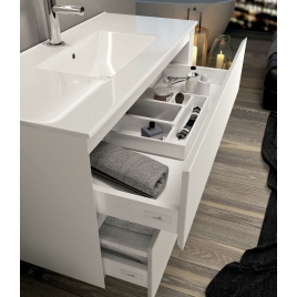Foto de Móvel de casa de banho suspenso Luton de 80 cm de largura em branco mate com lavatório integrado
