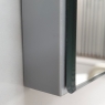 Fotografias de am5biente do móvel de casa de banho suspenso Dover de 80 cm de largura na cor Cimento com lavatório integrado [55