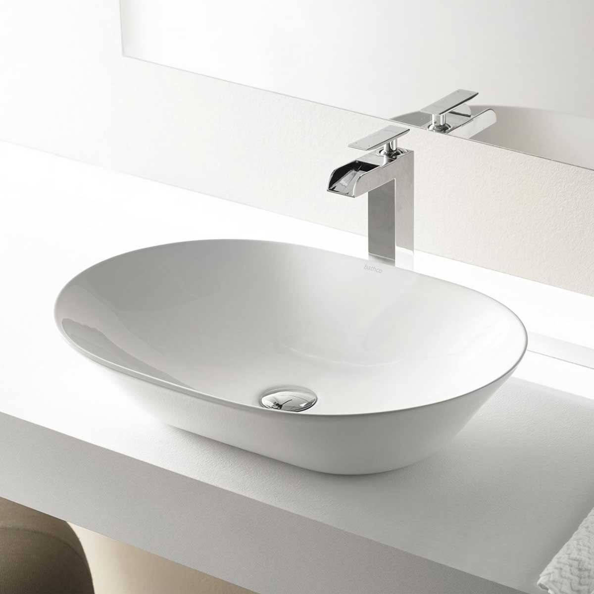 Lavatório oval Novo Toulouse branco The Bathco